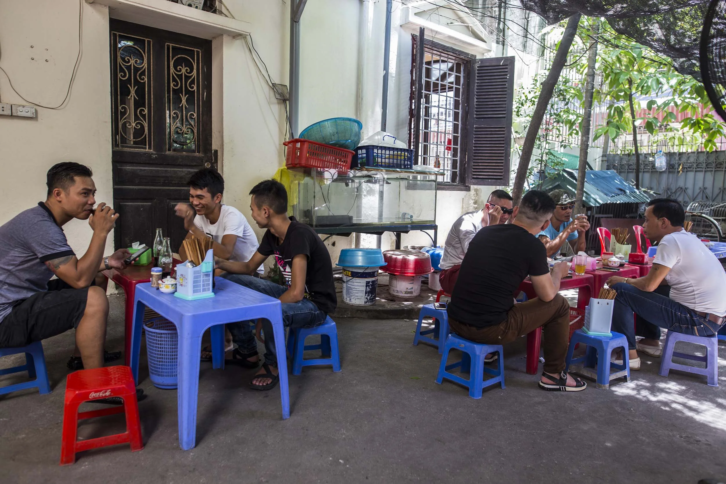 VolaVisuals Bun Cha Shop - 020.jpg