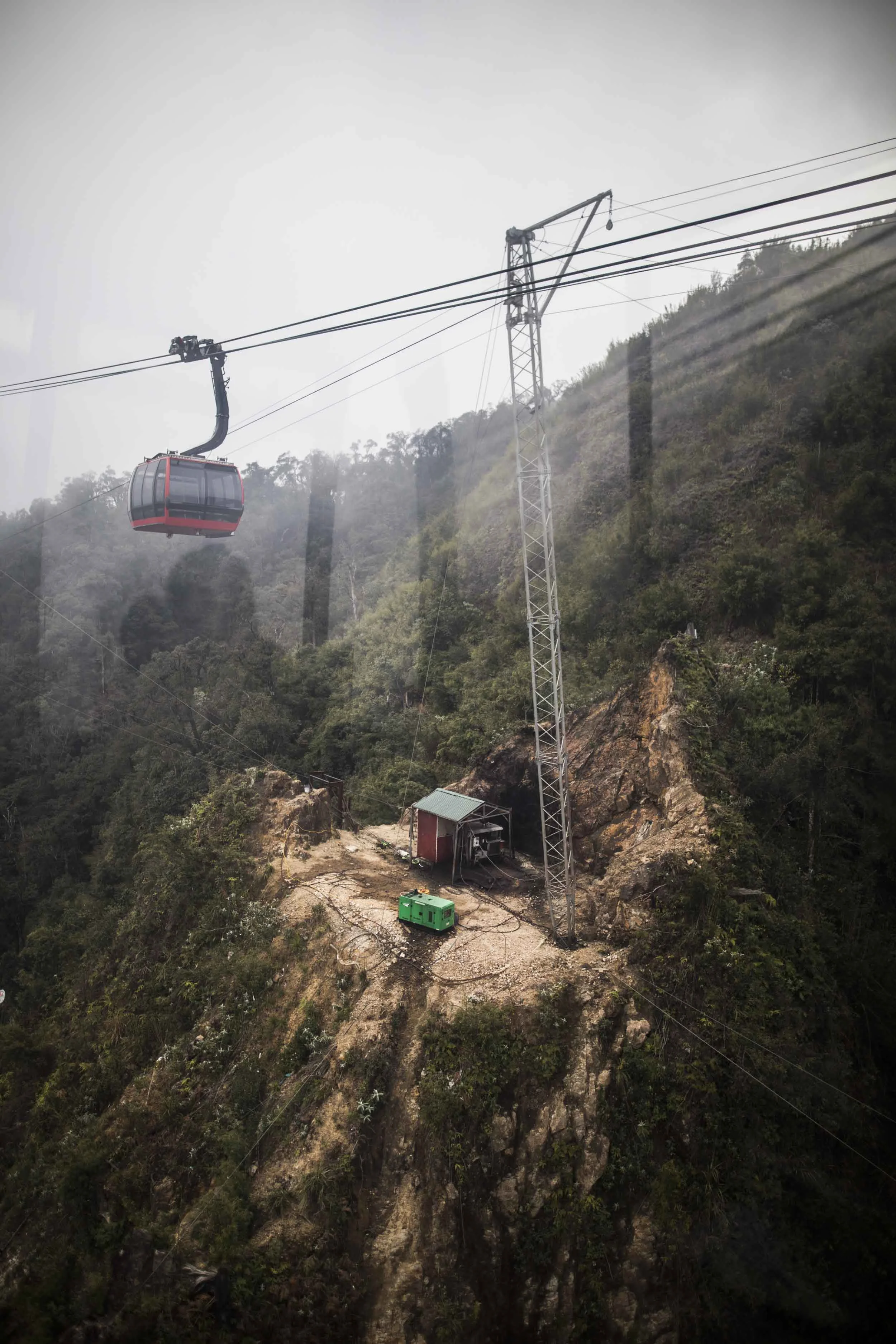 VolaVisuals Sapa Cable Car - 006.jpg