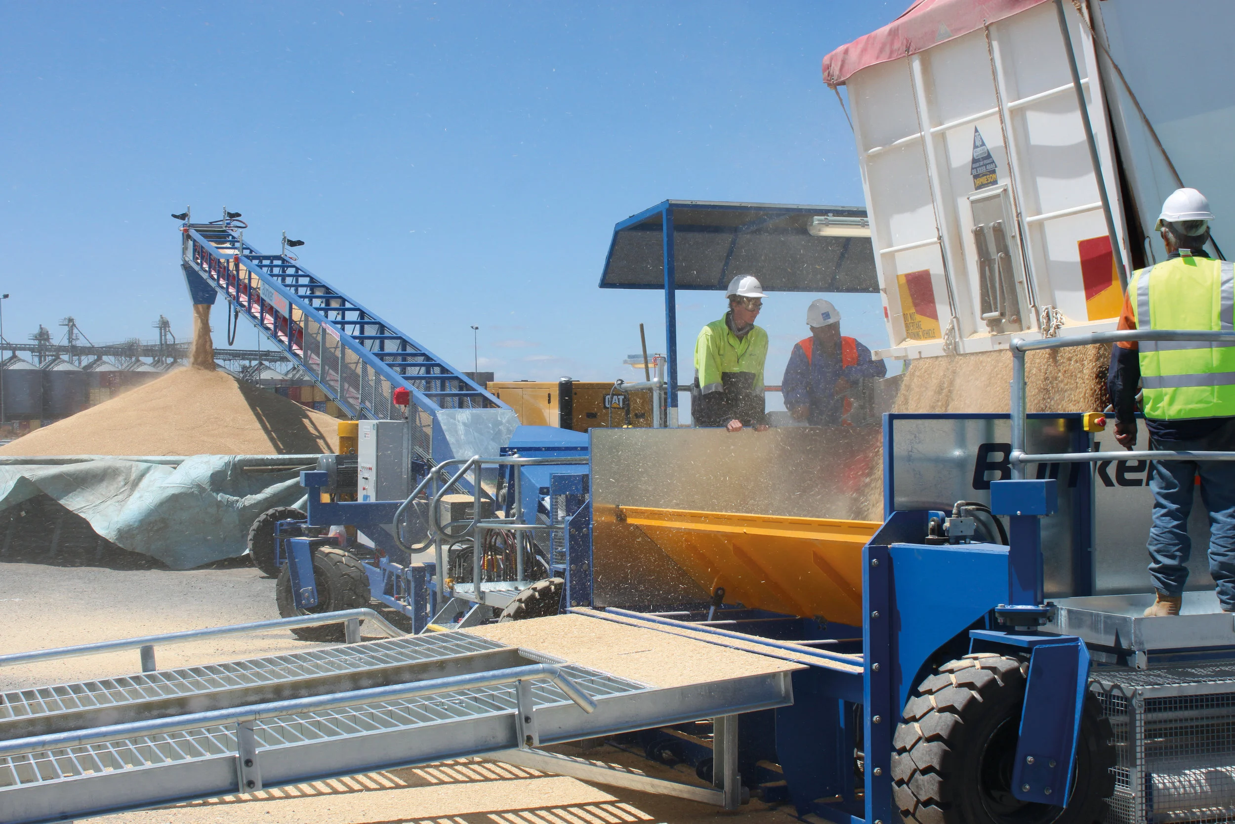 Drive Over Hopper in operation