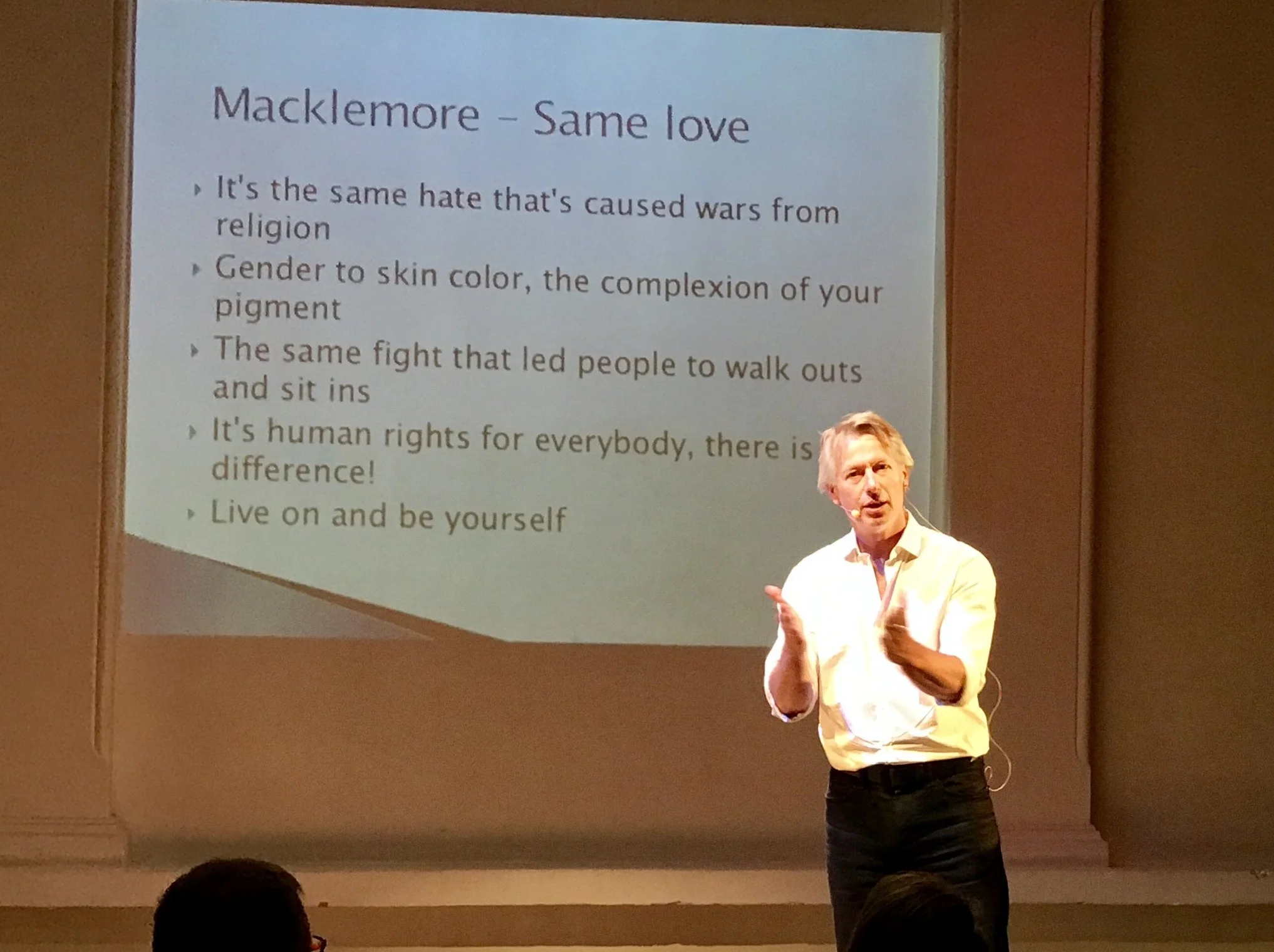 Kjønnsforsker Jørgen Lorentzen viste til en tekst av den amerikanske rapperen Macklemore i sitt innlegg.
