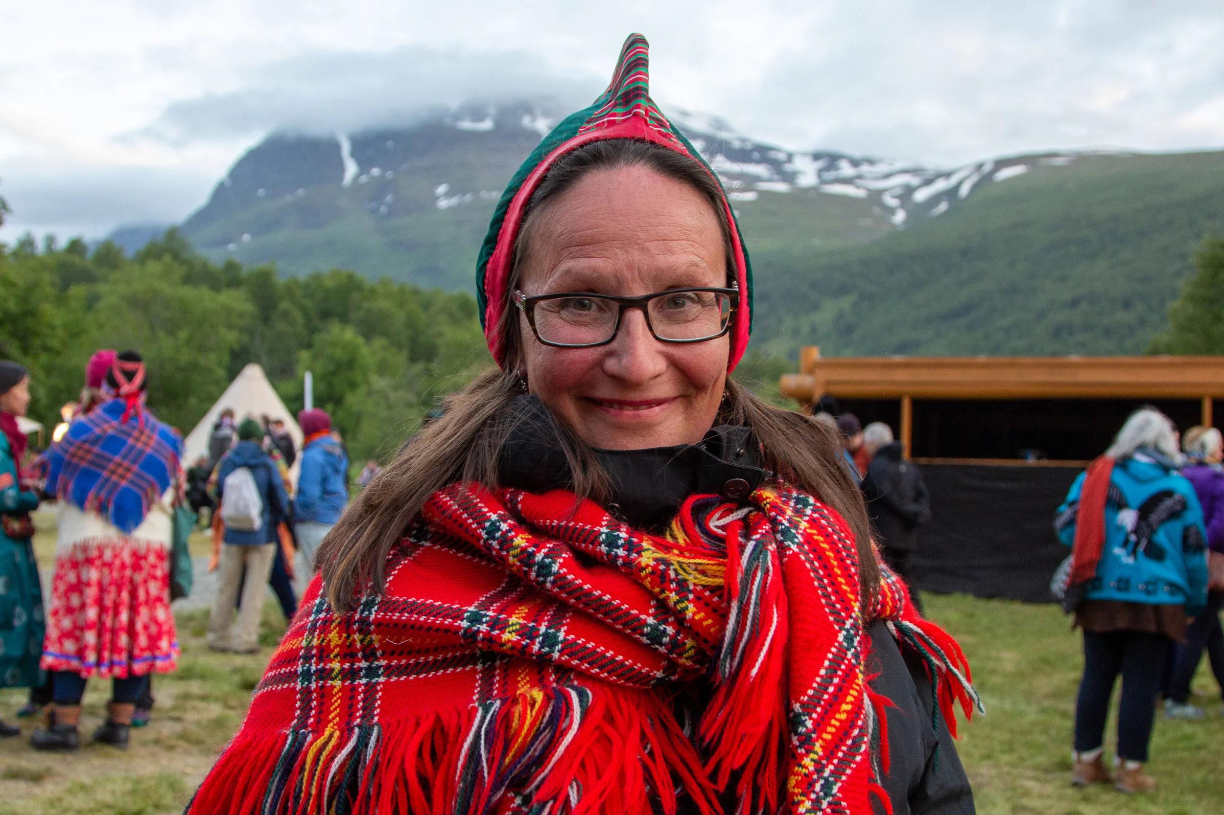 Teatersjef ved Åarjelhsaemien Teatere, Cecilia Persson, roser DKS-ordningen.