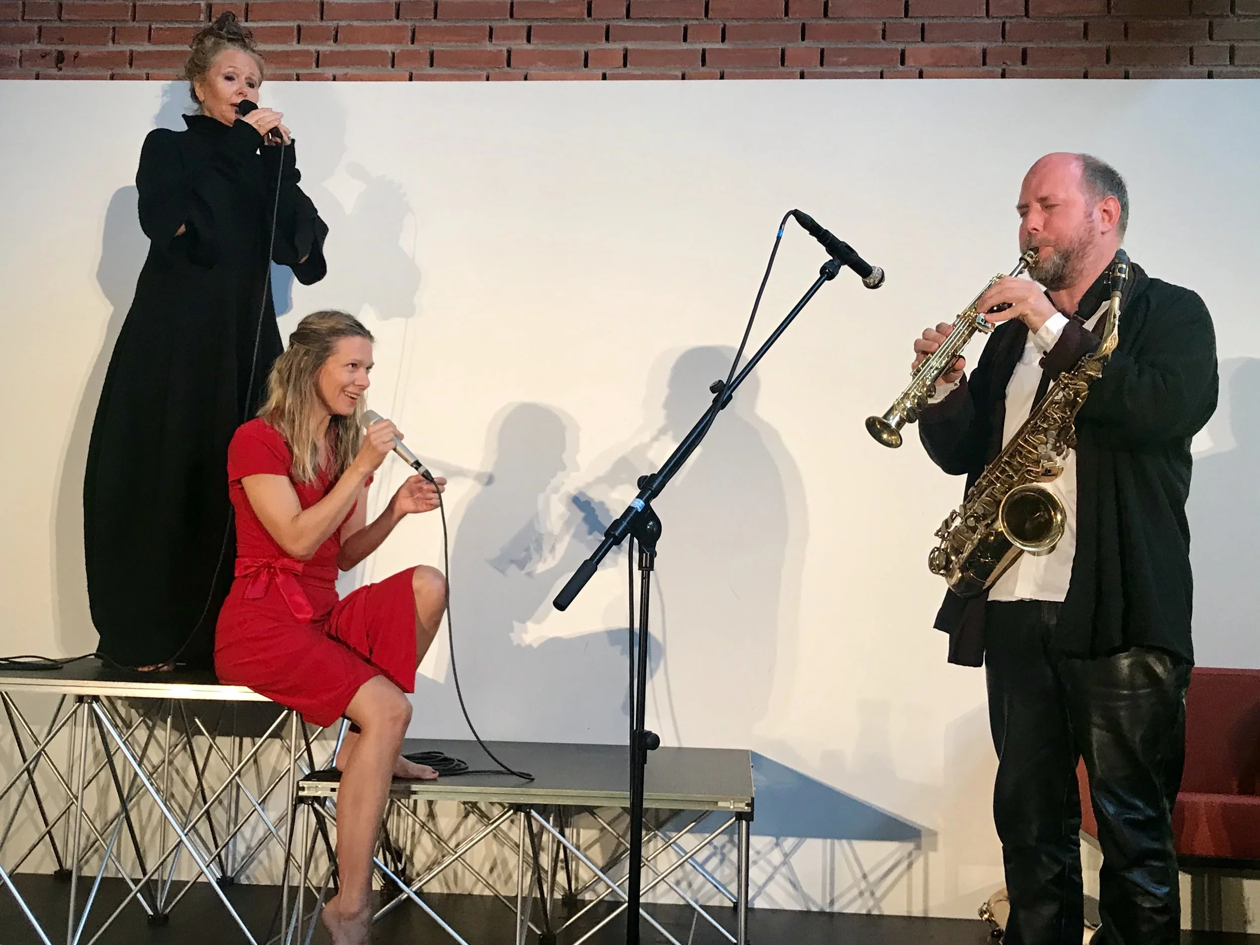 Kunstnerisk åpning ved Ruth Wilhelmine Meyer, Silje Aker Johnsen og Rolf-Erik Nystrøm