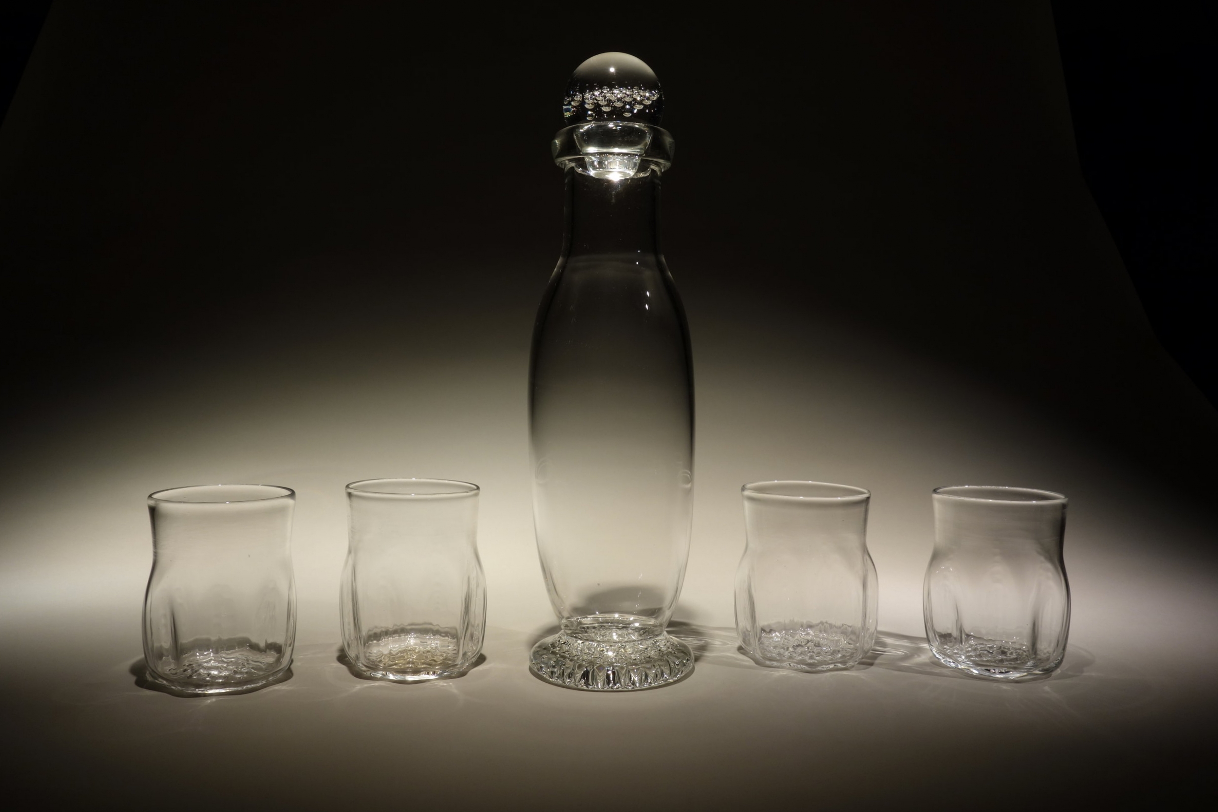 Pair a set with a Crystal Decanter