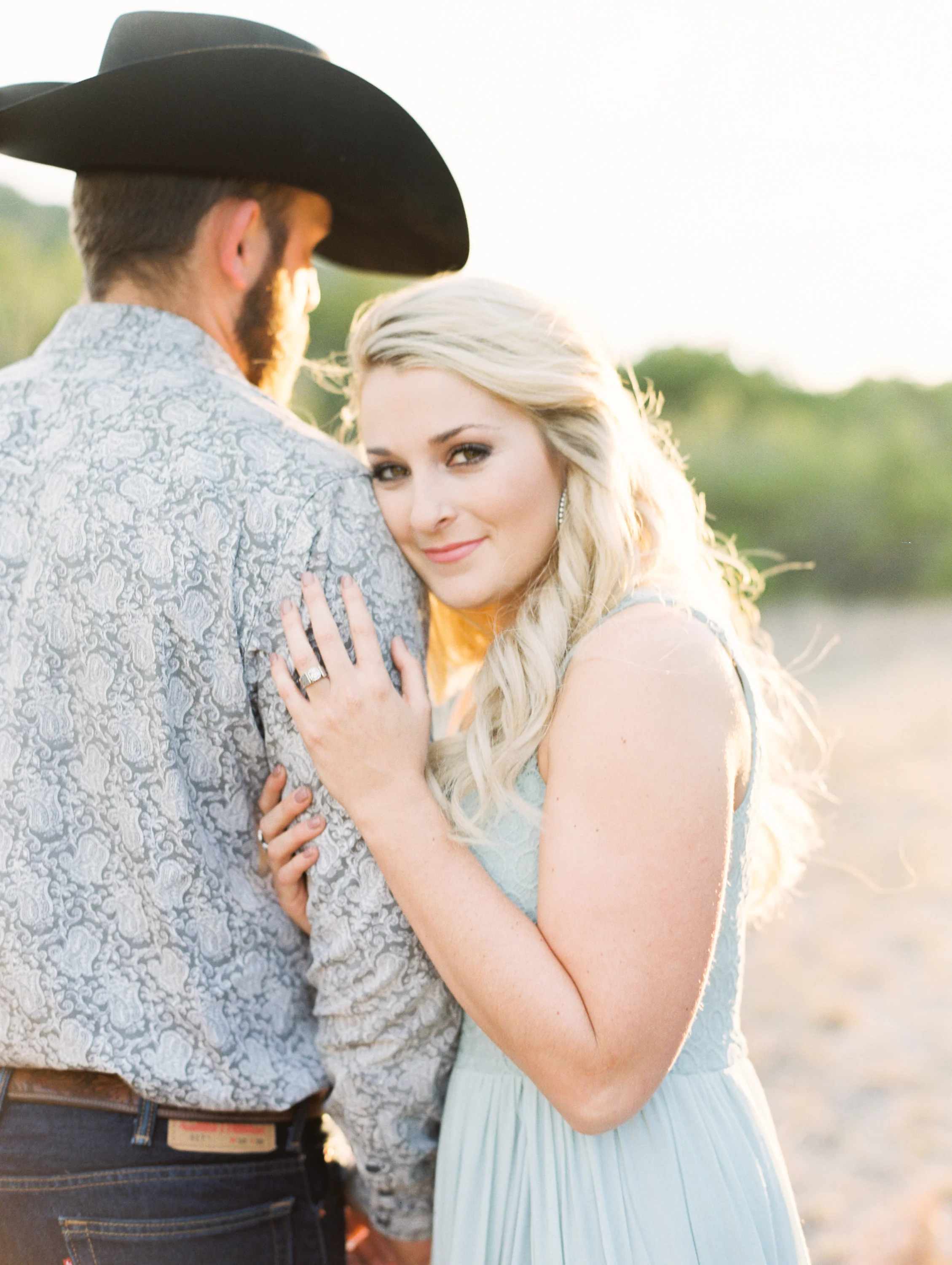 Sam & Stephanie | Abilene, Texas Engagement Session | Engagement Session with Texas Hills | Britni Dean Photography - Film Engagement Session | britnidean.com