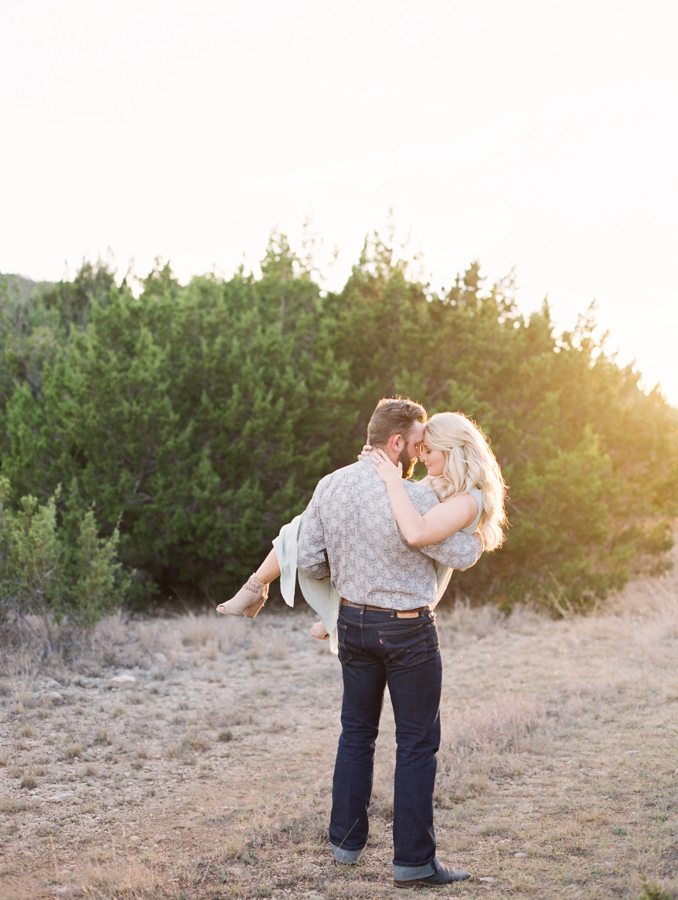 Sam & Stephanie | Abilene, Texas Engagement Session | Engagement Session with Texas Hills | Britni Dean Photography - Film Engagement Session | britnidean.com