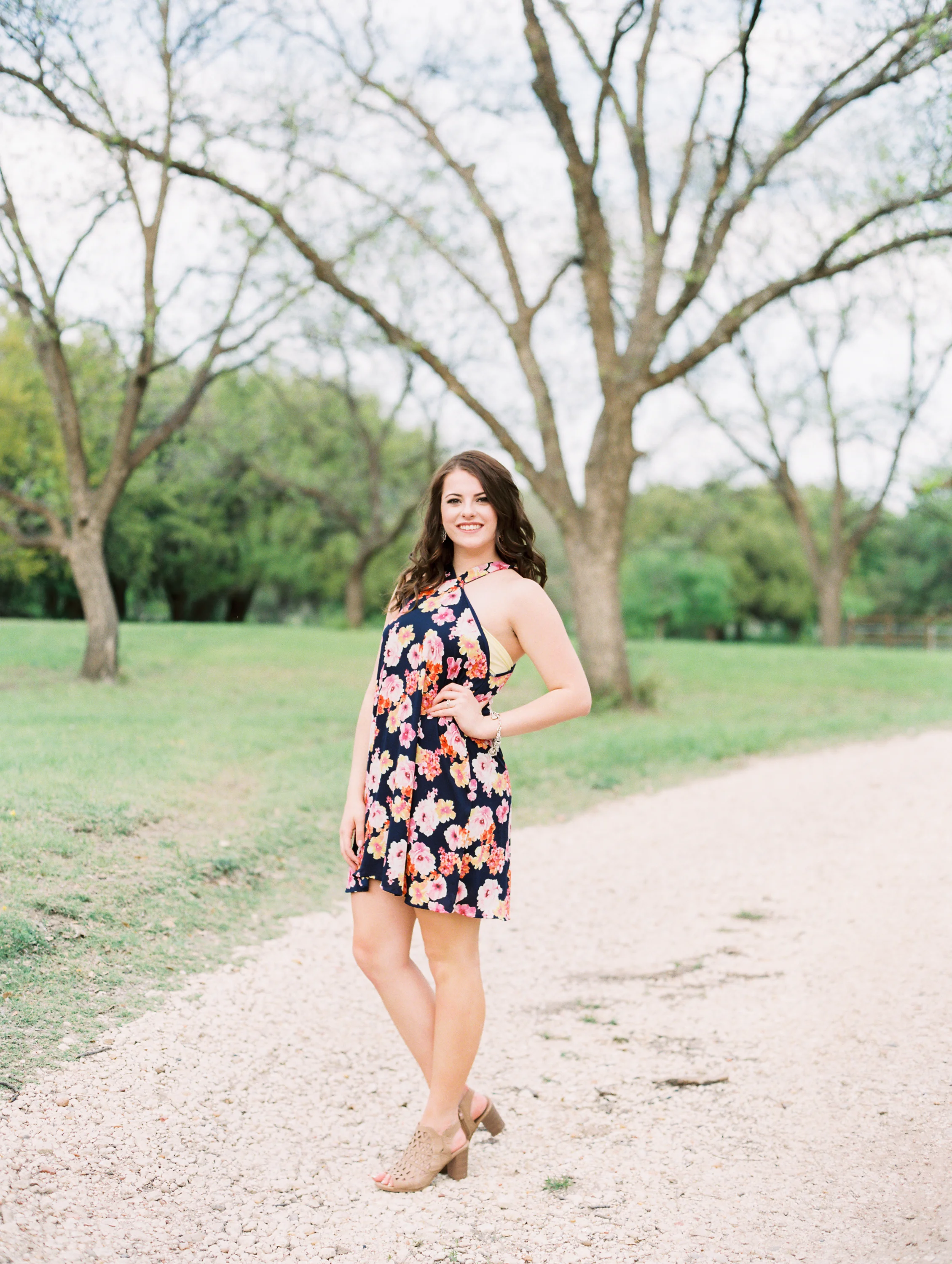 Maddie, Class of 2017 | Gorgeous Senior Session, Stylish Senior Photos | Texas Senior Photographer, Ideas For Senior Girl Session | britnidean.com