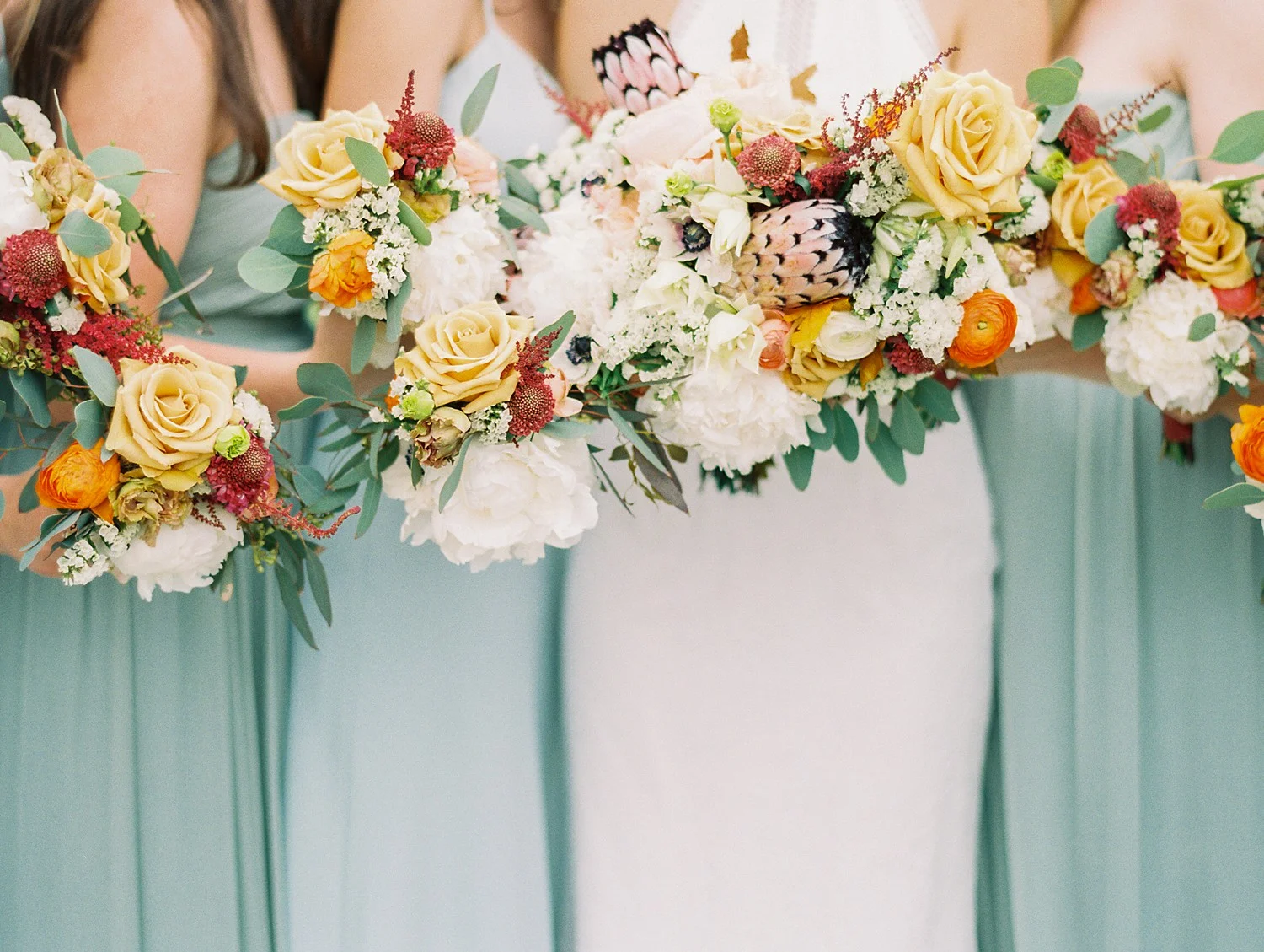 Summer Wedding Inspiration, Blue Bridesmaids Dresses | Wedding Gift | Something Old | | Summer Wedding Inspiration | Fort Worth Wedding Photographer | The Brooks at Weatherford