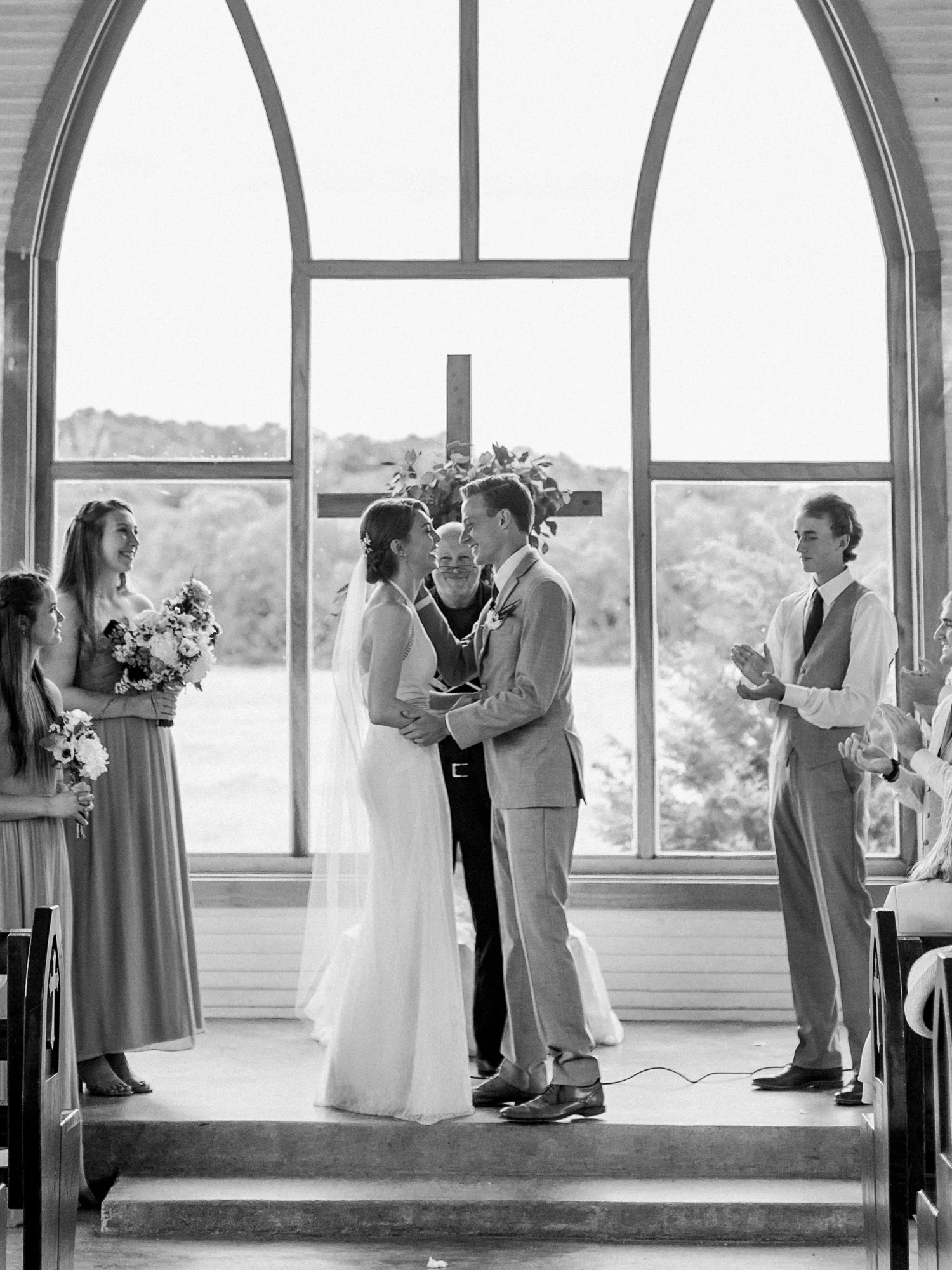 Intimate Wedding Ceremony | Summer Wedding Inspiration | Fort Worth Wedding Photographer | The Brooks at Weatherford