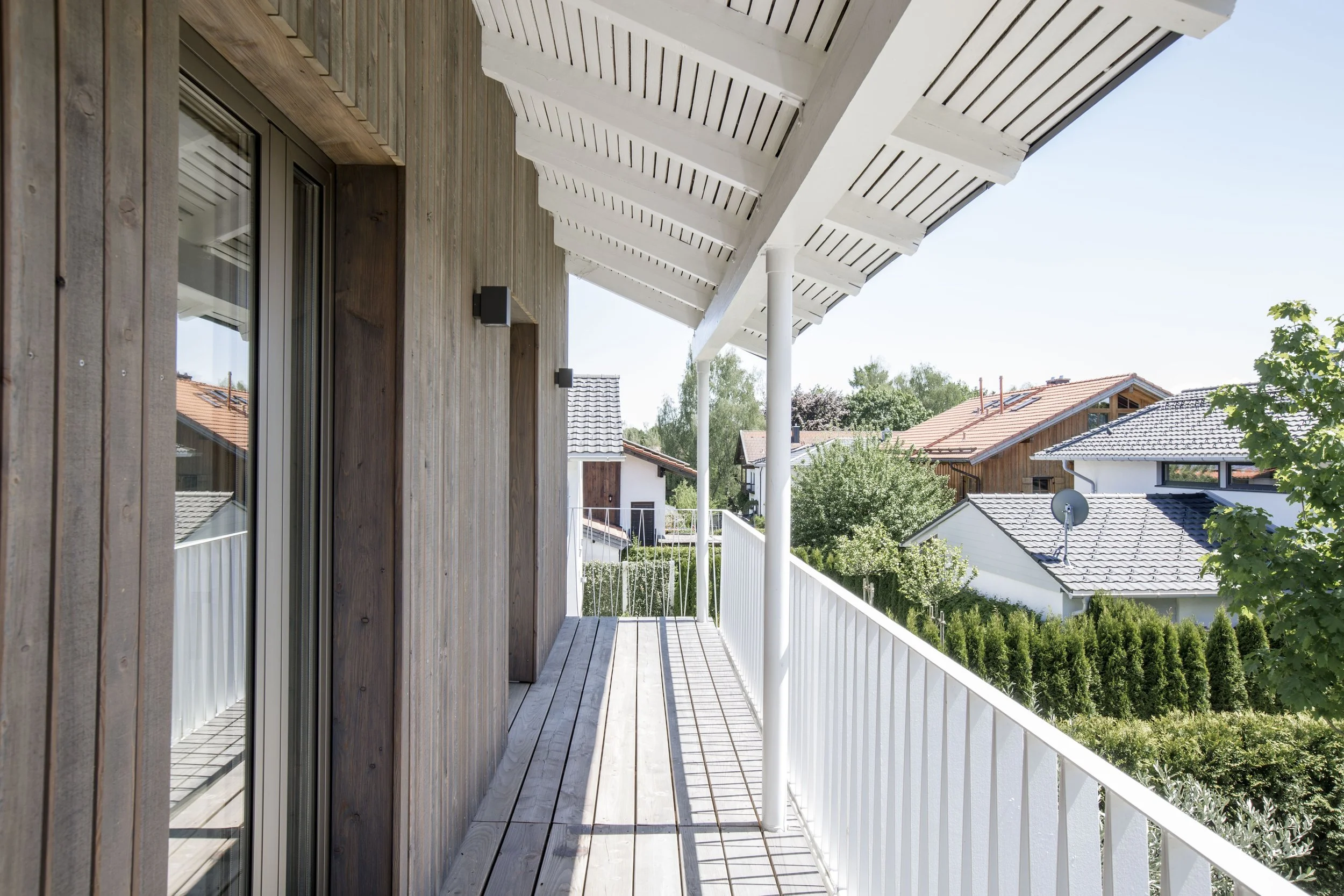 R21_EFH Holzkirchen Balkon.jpg