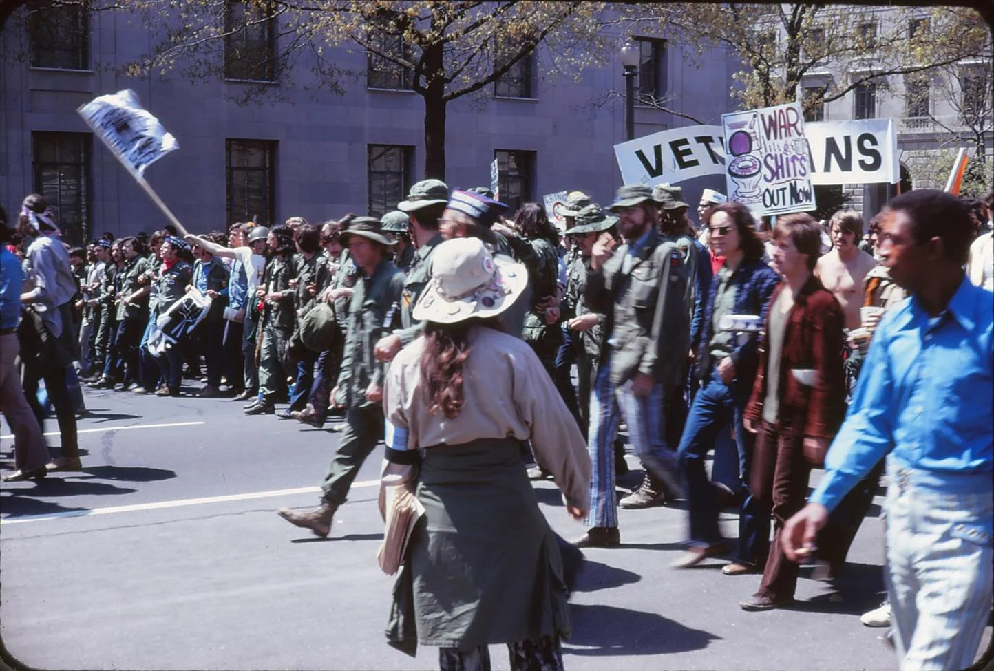 vets protest.jpg