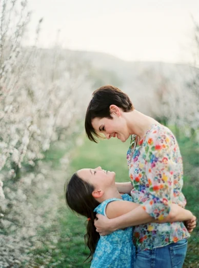 Apricot_Blossoms_Family_Shoot_0006.jpg