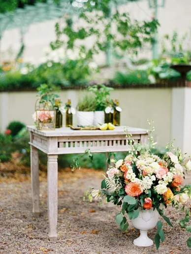 Mediterrean_Wedding_Inspiration_peachesandmint_0010.jpg