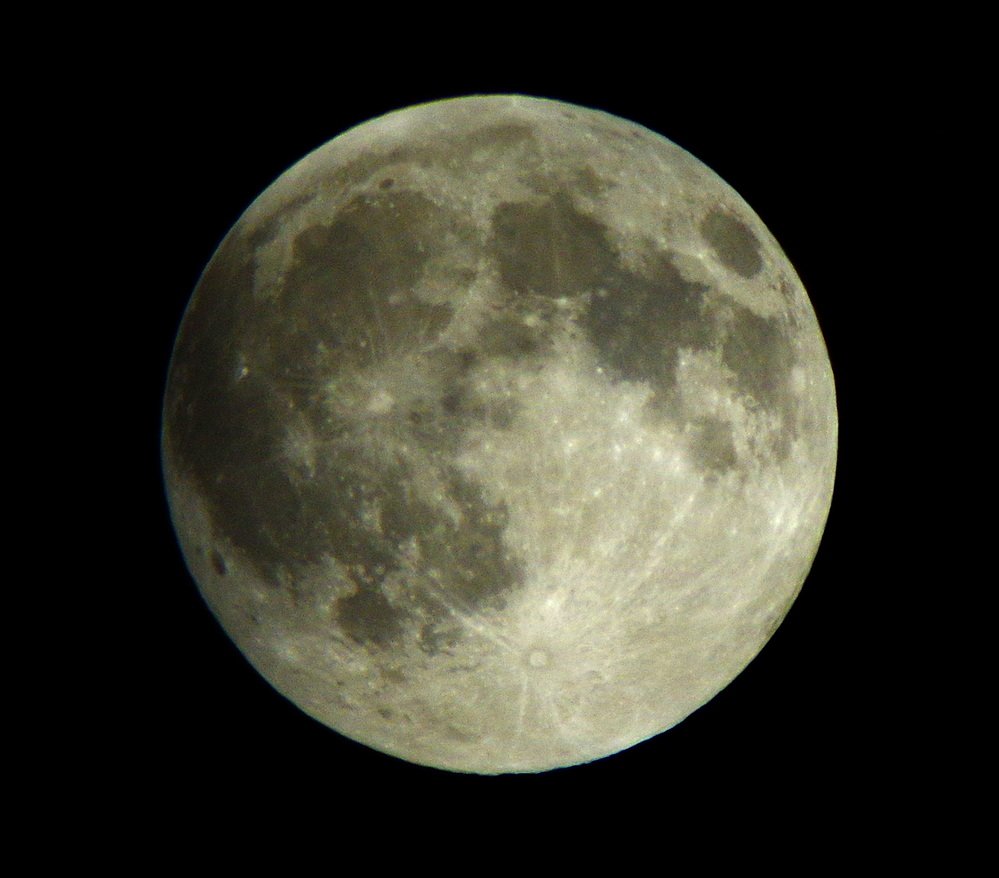 Why are their light and dark areas on the face of the moon? — Canada ...