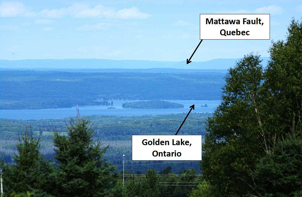 图13:北望渥太华——从Foymount Bonnechere地堑,Opeongo山脉之上,整个Petawawa断层(隐藏的树在前面),在金色的湖在渥太华谷——Bonnechere地堑,…