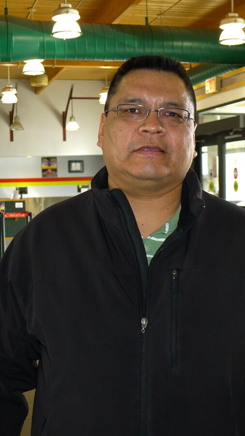 P1140174_raymond_beardy_sioux_lookout_airport_Mar2813_resize_Andy_Fyon_squarespace.jpg
