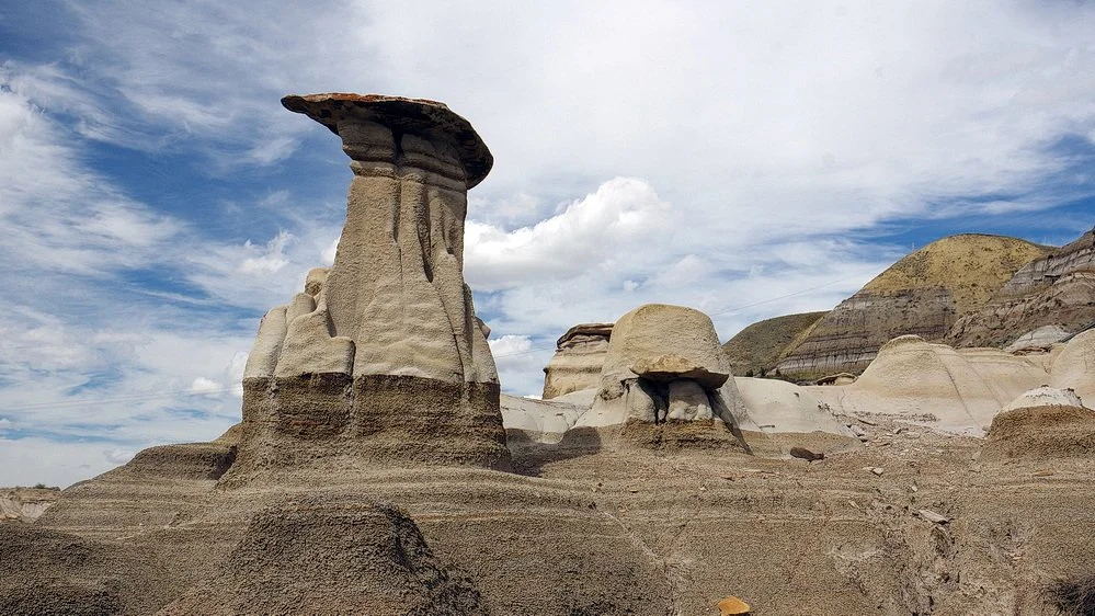 IMGP2124 badlands hoodoos Red Deer River valley Rosedeer AB Aug1123 SS Andy Fyon.png