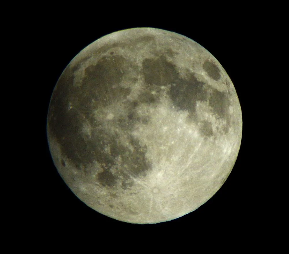 IMGP8499 Harvest moon Tiverton Nepean ON Oct0625 fb.JPG