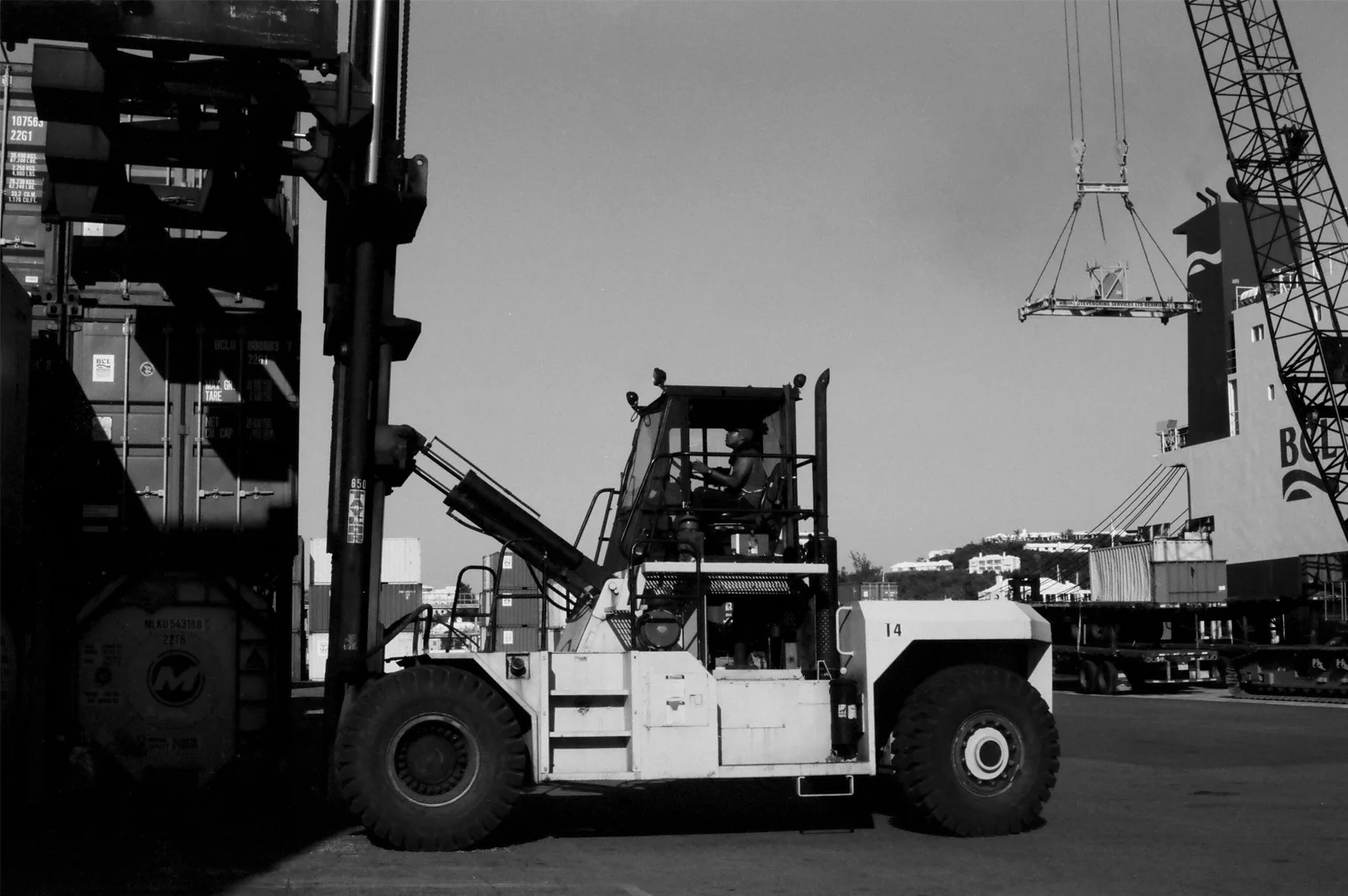 Heavy Lifter, Bermuda