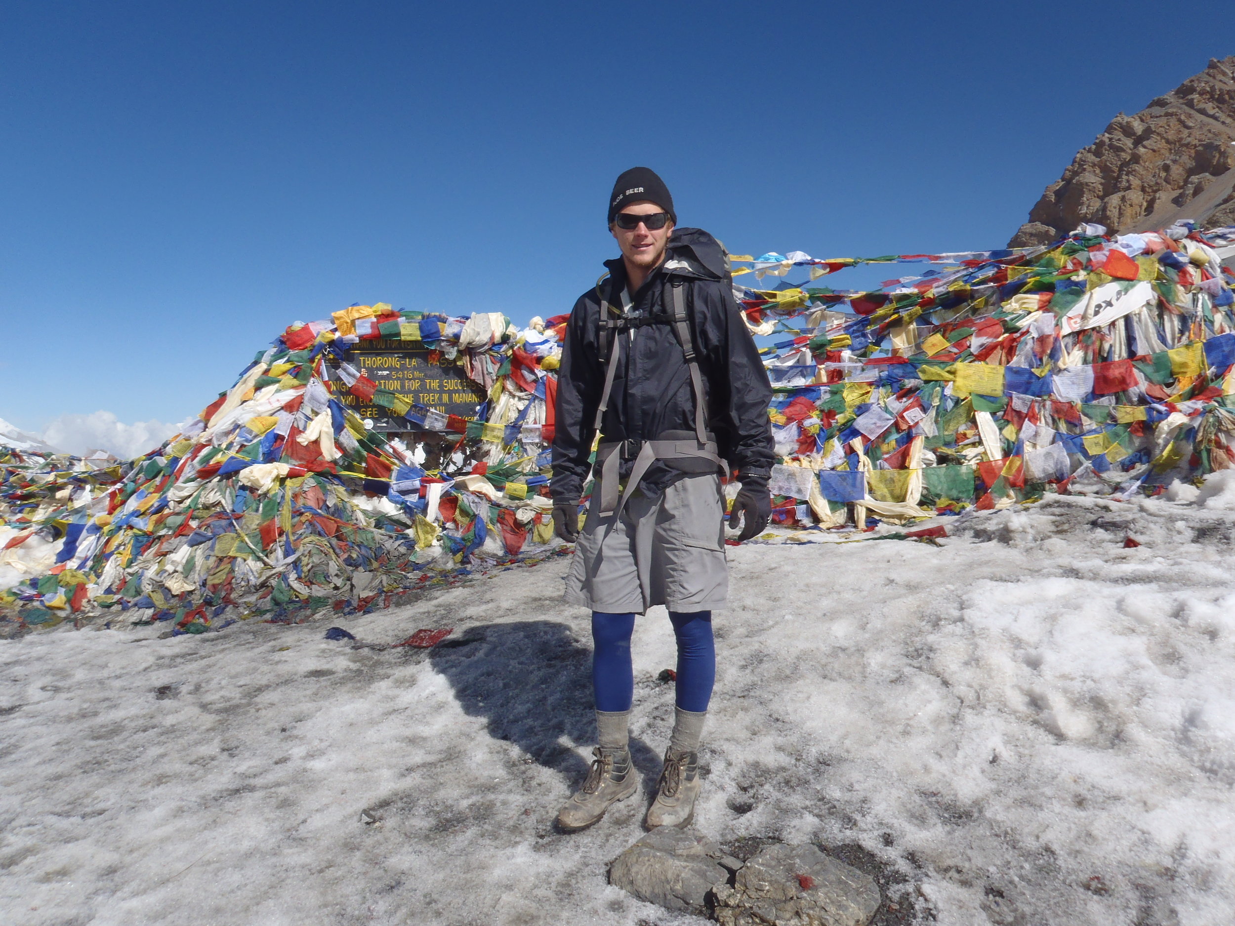 The high point, the Thorung La (5416m).