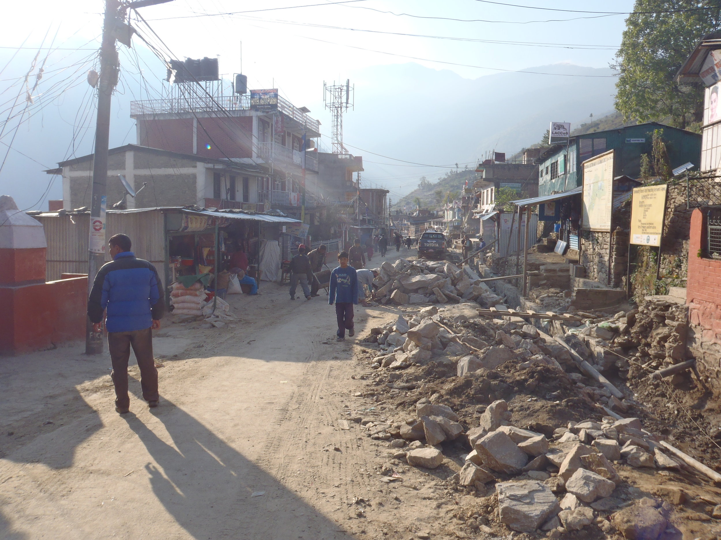 The starting town, Dhunche 1950m.