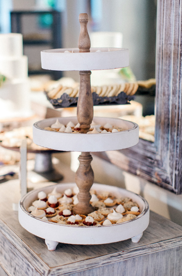 tarts on 3 tier.jpg