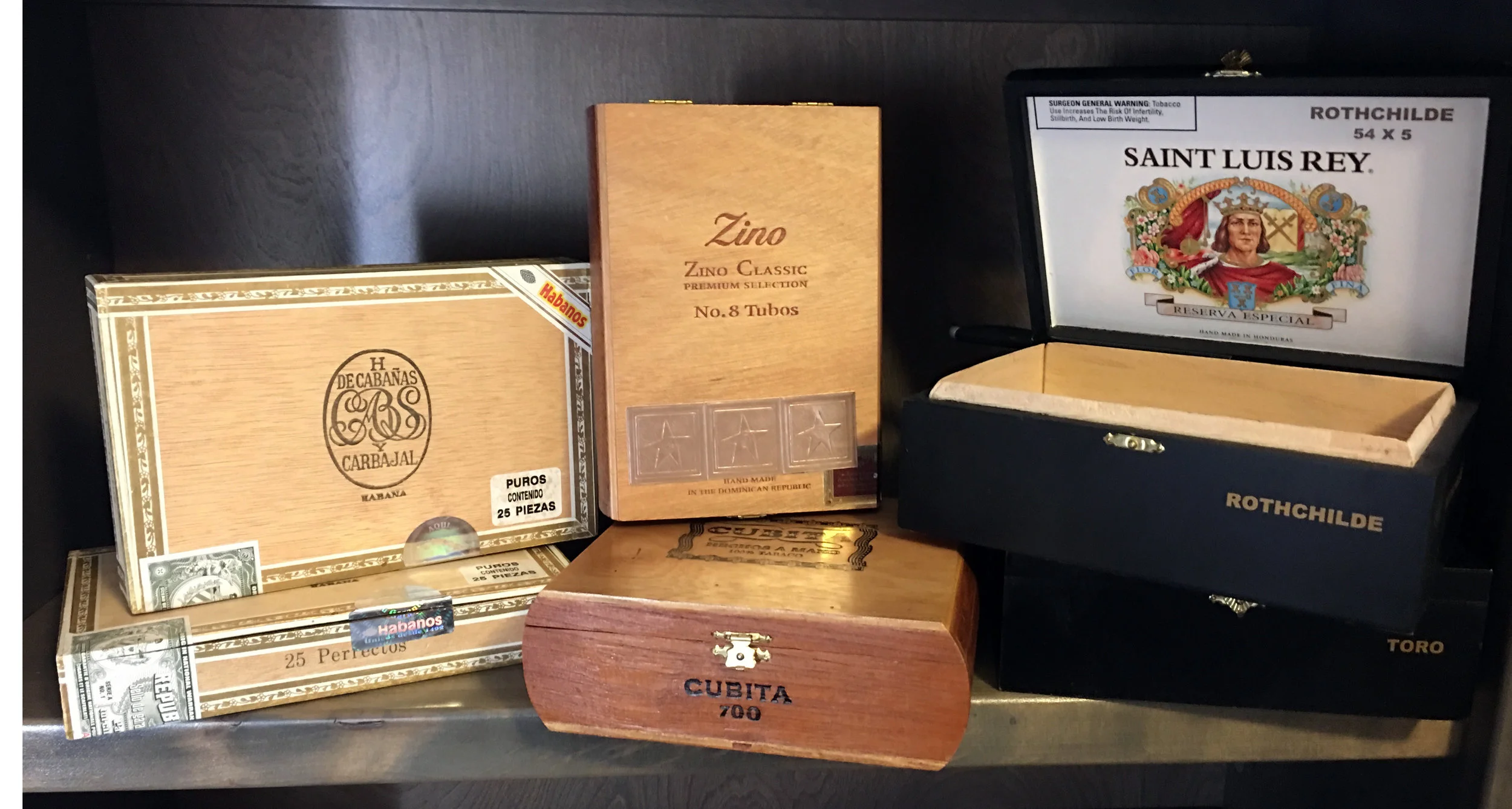 cigar boxes for rent.jpg
