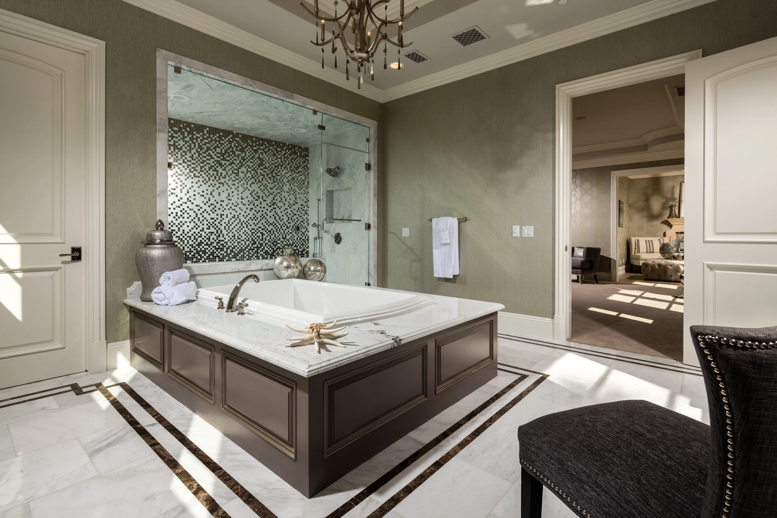 JL_238_Naomi_Master_Bath_l.jpg