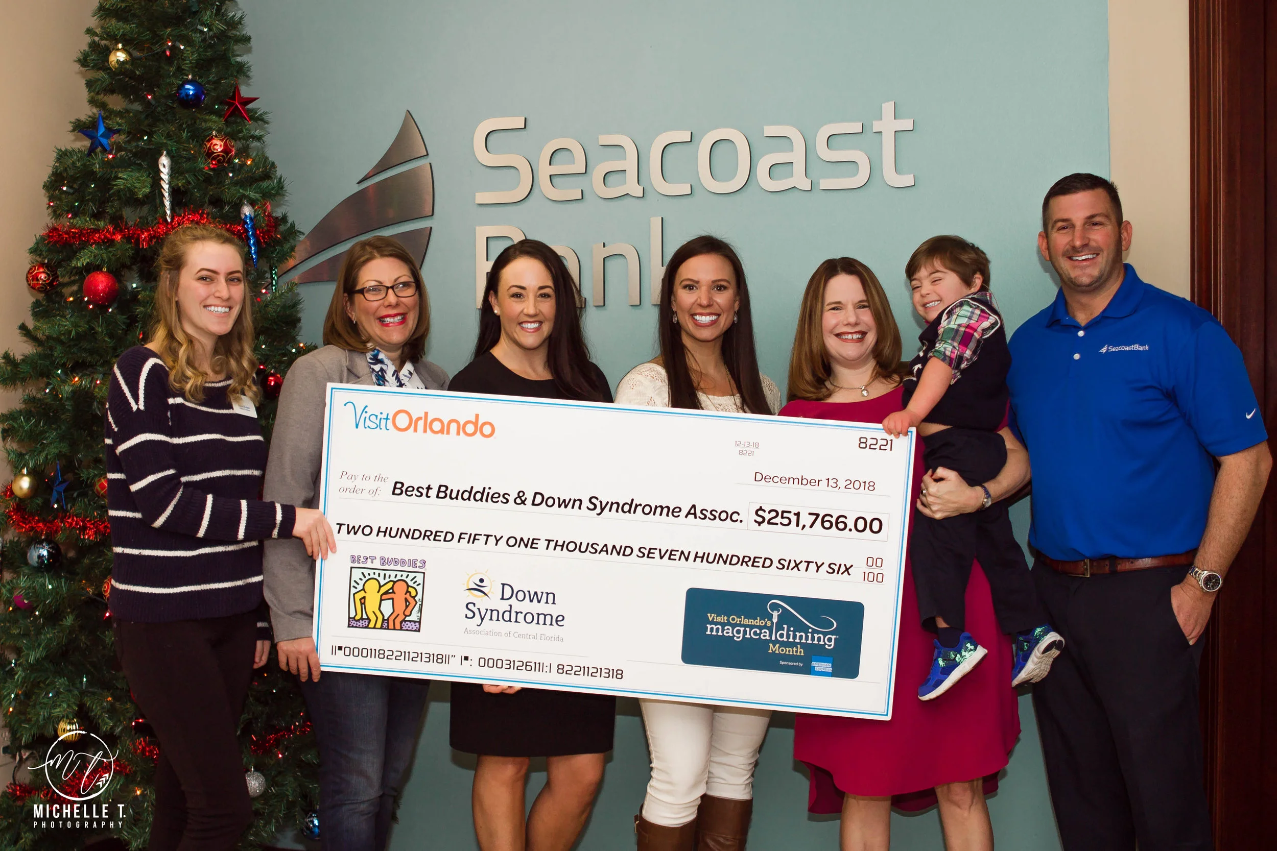 Photo Caption: Joanna Rodgers, program coordinator, DSACF; Shannon Boon, program coordinator, DSACF; Kristin Rothbauer-Westover, communications manager, Visit Orlando; Amy Drow, development manager, DSACF; Julie Kleffel, executive vice president and community banking executive, Seacoast Bank; Louis Kleinsteuber, DSACF member; and, Hart Donovan vice president and senior small business banker, Seacoast Bank.