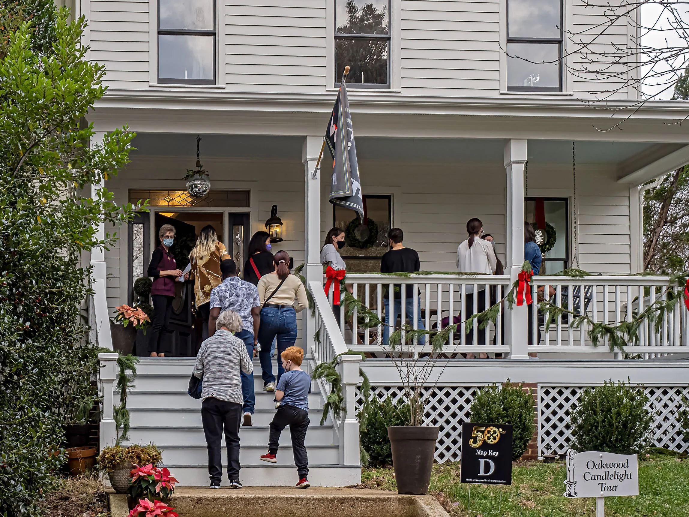 2021 Candlelight Tour Gallery — Historic Oakwood Society for the