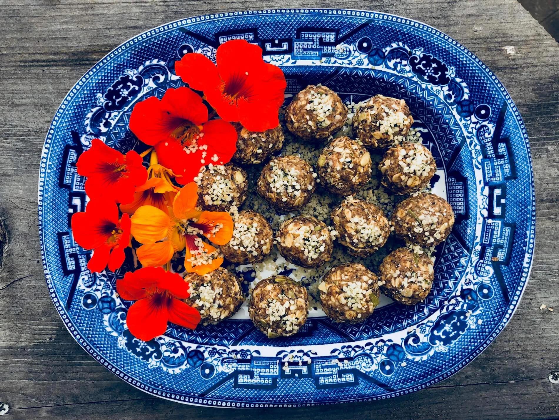 quick protein bites 2.jpg