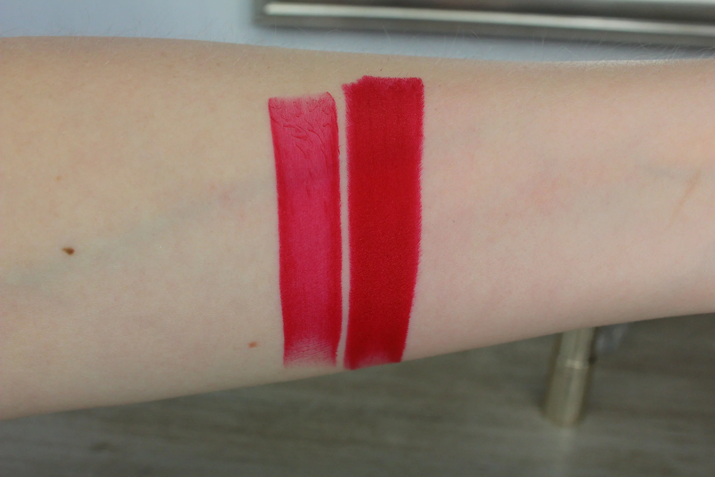 estee lauder bar red