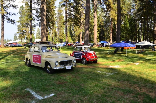 What a great place for a car show! This picture gives a good perspective on how small the Isetta really is. The Volvo is about the size of a VW Beetle, which makes the Isetta the size of a golf cart.