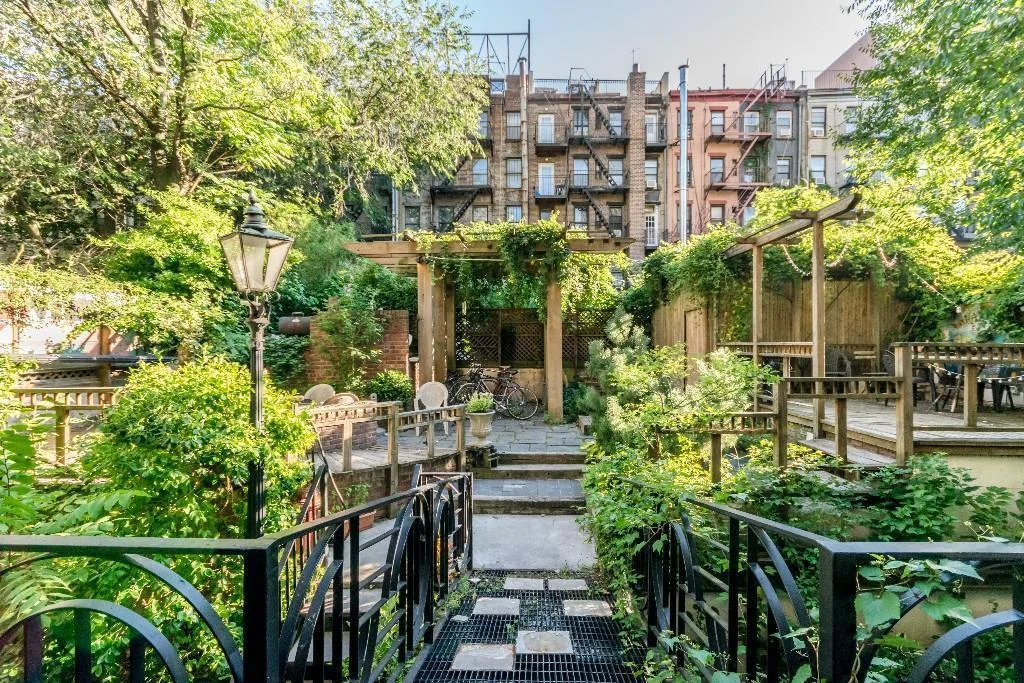 520 E 6TH GARDEN!!!!!!!.jpg