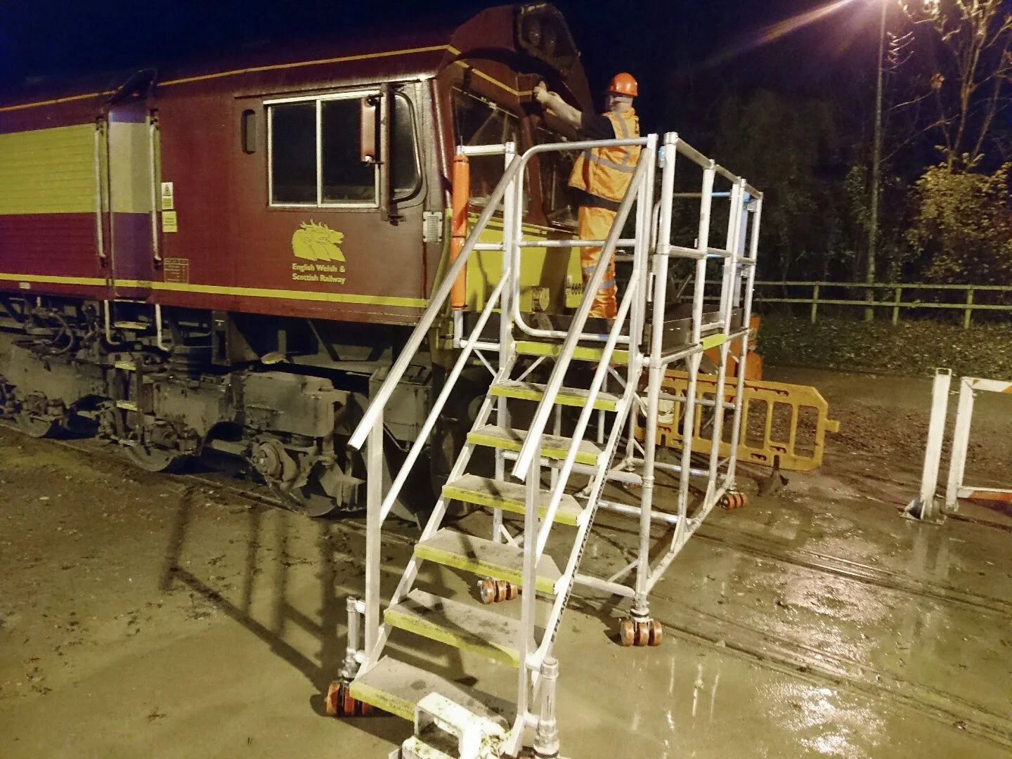 75. Train Windscreen Access