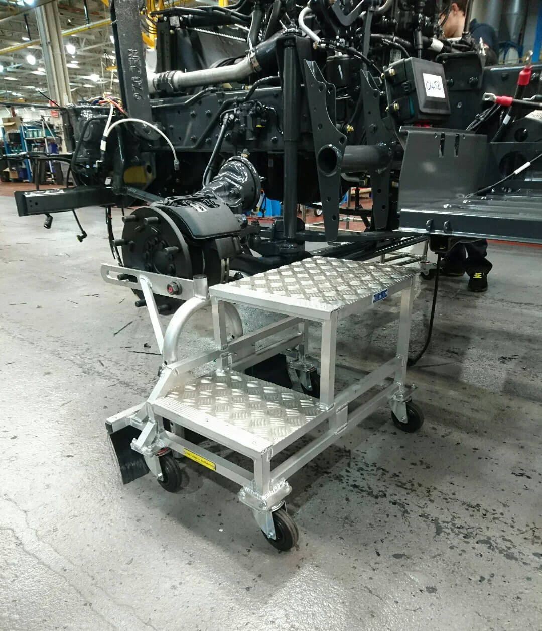 81. Aluminium Hop-up Step