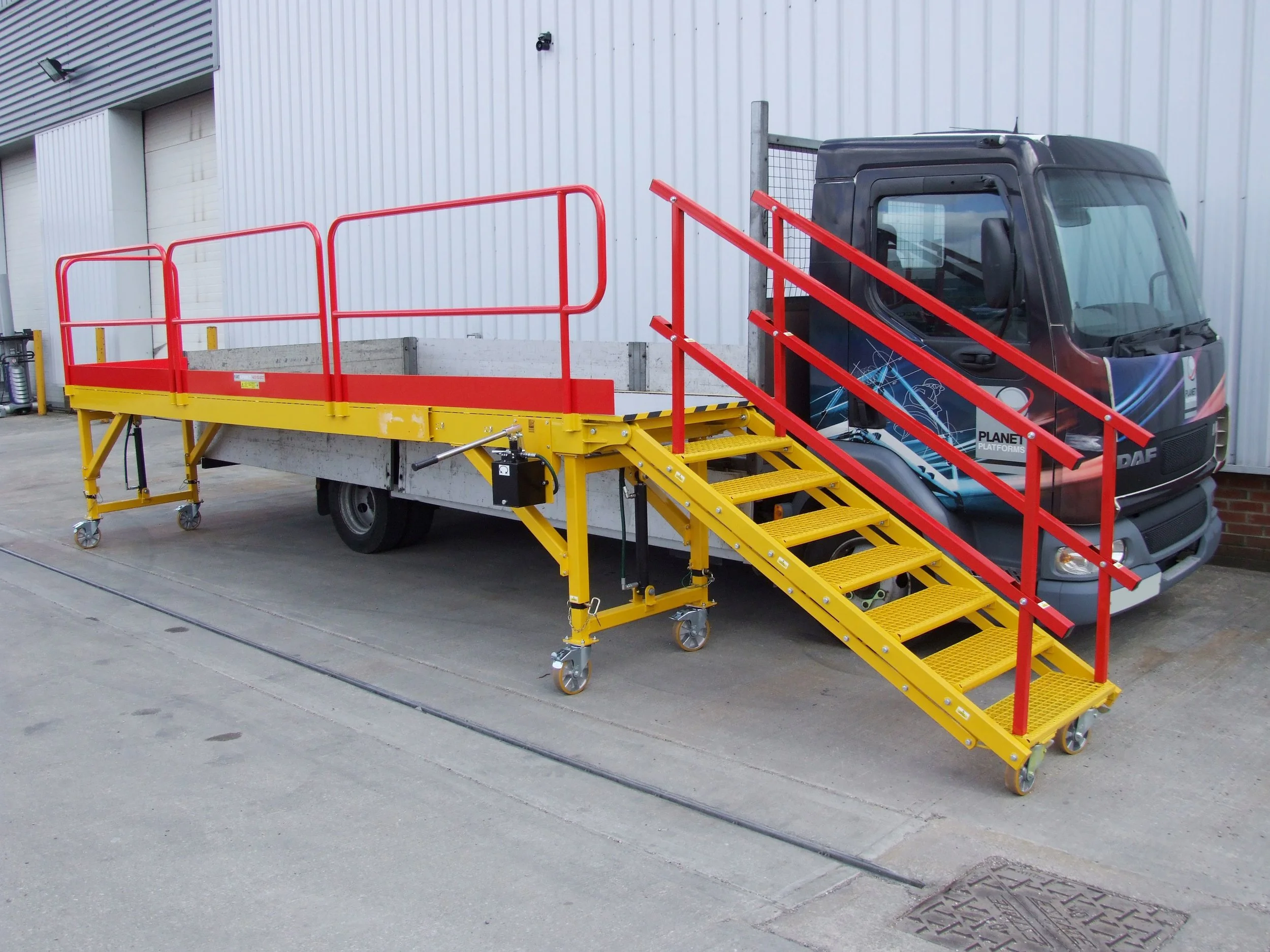 Vehicle Access Platforms Bus HGV Motorhome Working at Height