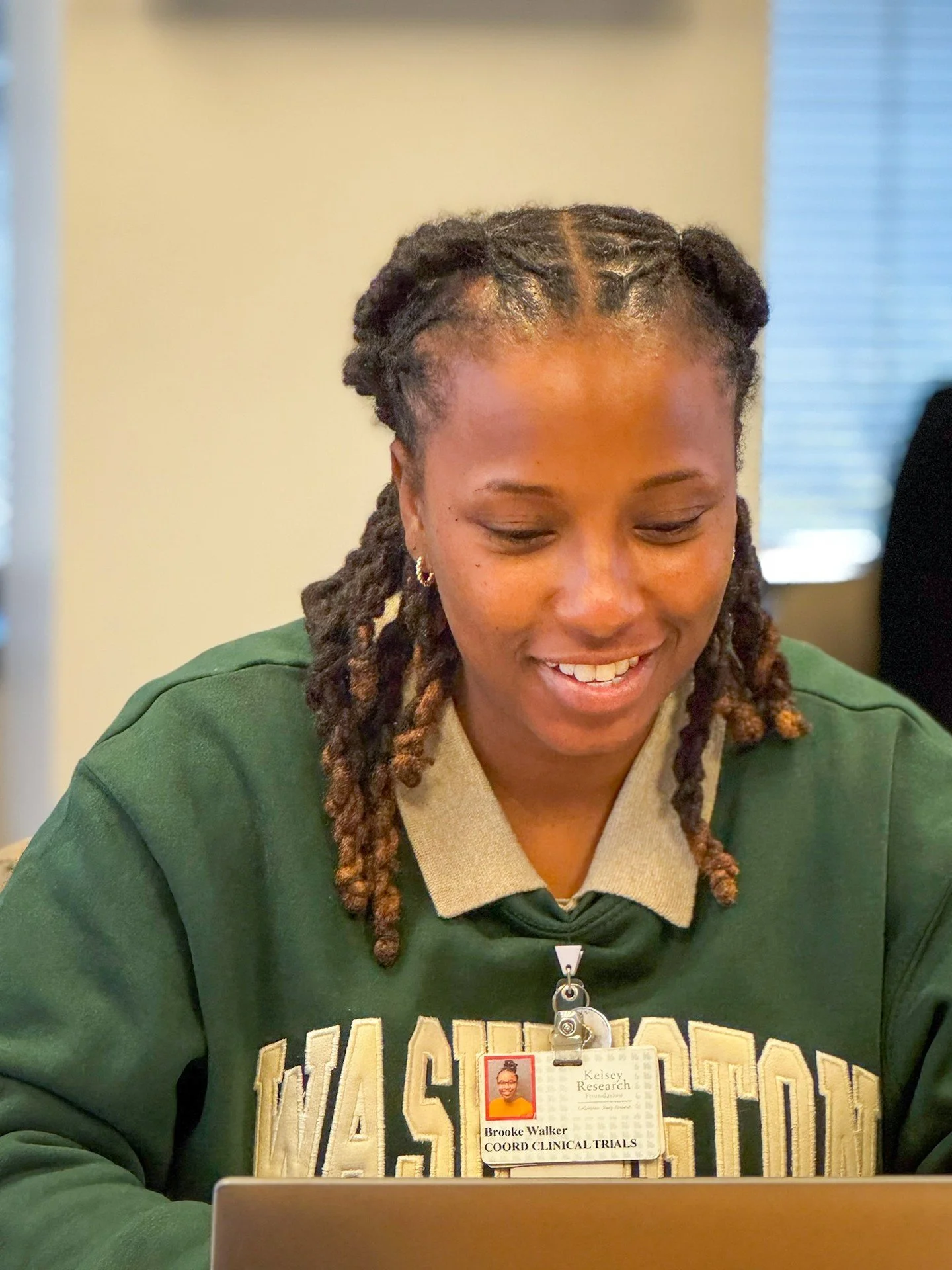 Teamwork in progress ⬆️ Our Clinical Trials Coordinator, Brooke Walker playing a key role in shaping the direction of our ongoing research efforts.