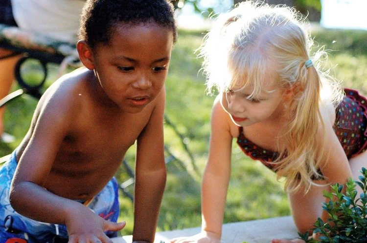 PHOTOGRAPHIC INSPIRATION #2: Laura Marshall | 53210