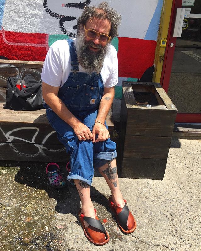 Had a blast doing this custom fitting on the street with a bottle of water and some pliers. Thank you @jorgeclar for inspiring this color and style combo | DM for custom orders
.
.
.
.
.
#madebyhaptic #customleathergoods #barbarashaum #customsandals 