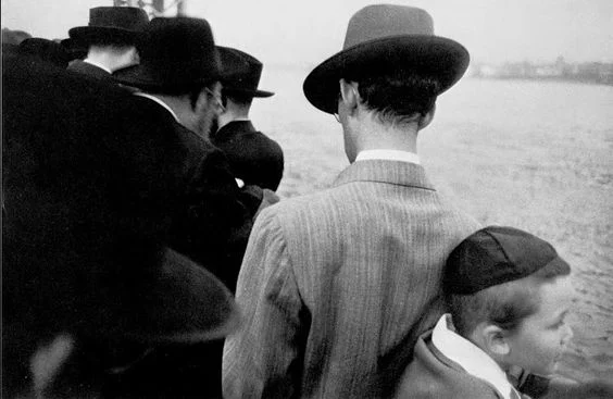1954, Robert Frank, Yorn Kippur.jpg