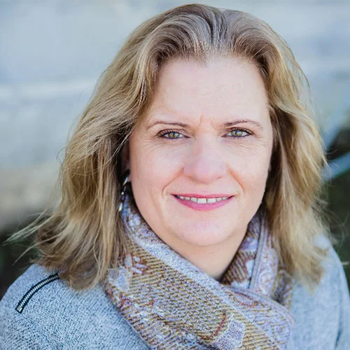 Darby Ayers-Flood Darby is the current mayor of Talent, Oregon. She has been a Talent City Official since 2001. Darby endeavors to enable the direct connection between creating a regional reputation for product innovation and drawing attention to our locally based economy in order to realize a robust “live where you work prosperity.”
