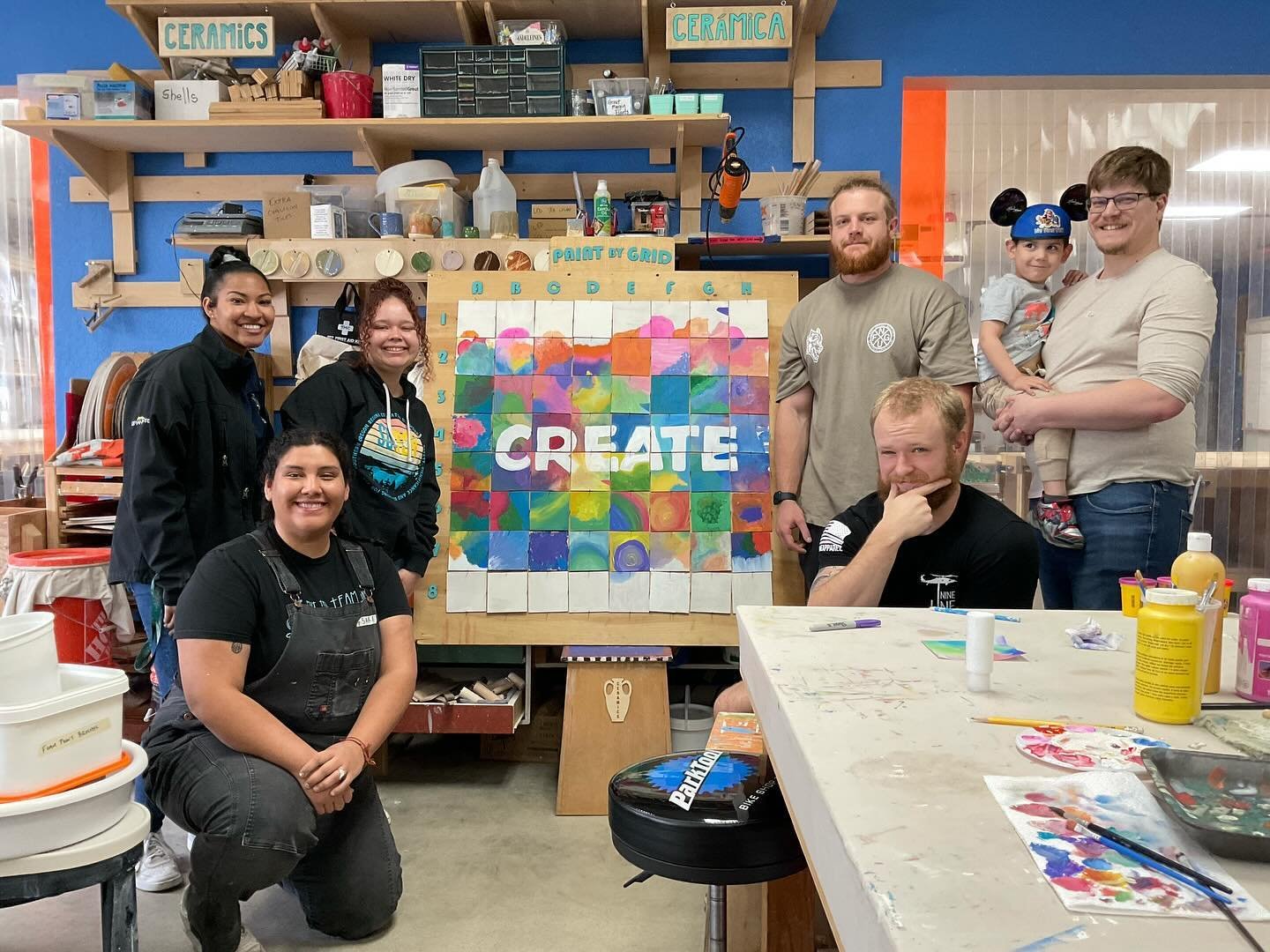 [Espa&ntilde;ol abajo] 🔅☺️
Talent Maker City had a wonderful opportunity to engage in STEAM learning activities with the Jackson County Juvenile Justice team. They came to visit our shop to explore bed building and paint by grid projects, which they