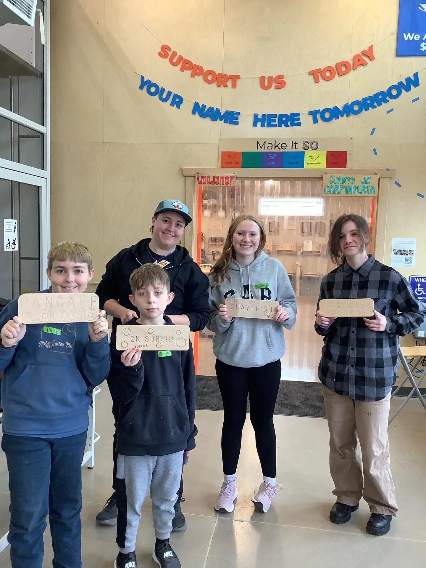 [Espa&ntilde;ol abajo] ✨💙🤩
We are so excited to welcome Phoenix Talent Rising Academy back to into Talent Maker City Programing!
Over the next few weeks, students will be exploring the ins and outs of Woodshop, Technology, Ceramics, and Printmaking