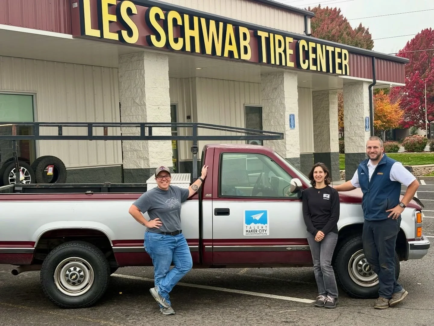 [Espa&ntilde;ol Abajo]
Talent Maker City is excited to announce we are the grateful recipient of a @lesschwabtires &ldquo;Tires for Purpose&rdquo; grant! Our shop truck, Fuego, is used for all types of tasks, from carrying clay to wood. Now our trust
