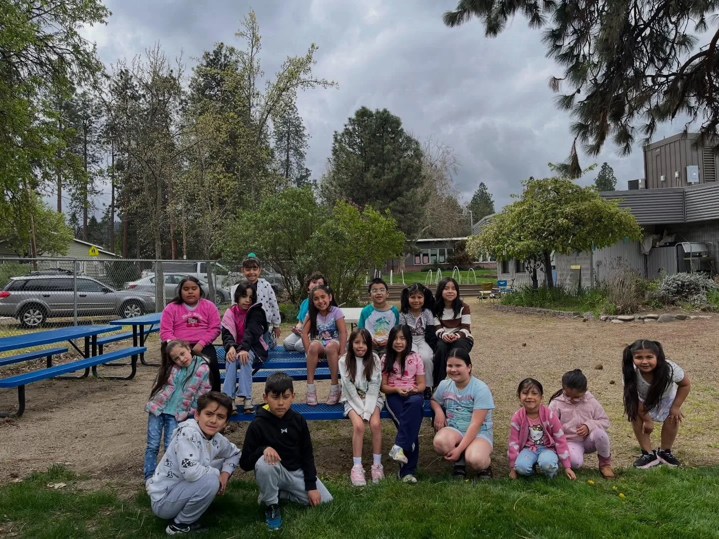 [Espa&ntilde;ol abajo] ✨💙🤩
We had an amazing Spring Break camp with Phoenix Elementary this past week! 🌸
We shared stories about the changing seasons and dove into some awesome STEAM projects&mdash;like under-the-sea lanterns, bug puppets (with so