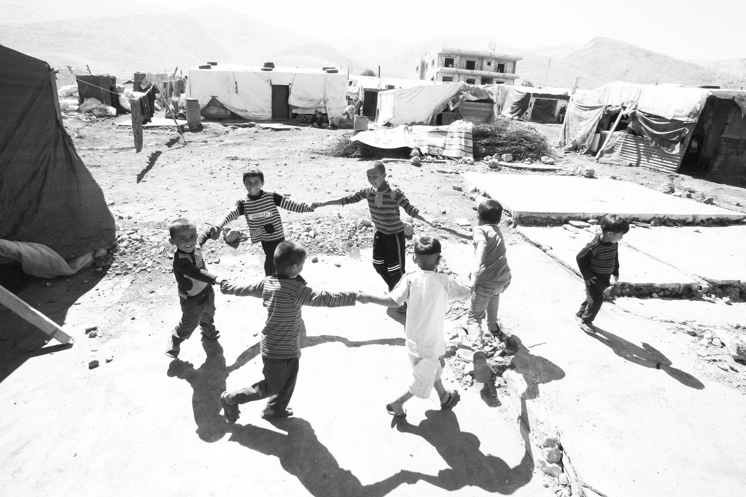 syria-refugee-children-003-6a2c70e3b743c33c92b78ecbc834f6cf717e35e4.bw.jpg