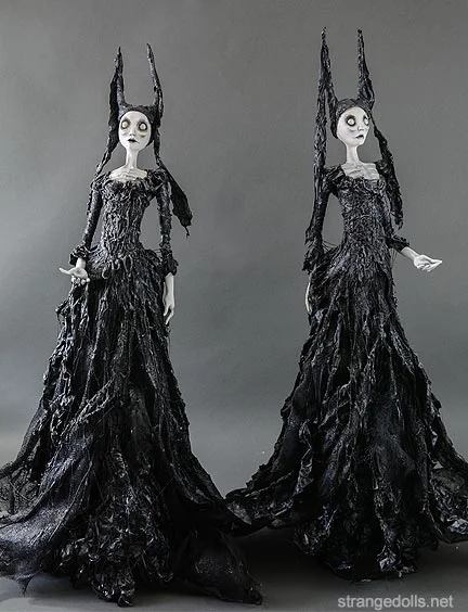 The sculpts are inspired by Persephone . In Greek mythology, Persephone is the Queen of the Underworld, and your hostess as you pass from the living to the afterlife. She is reaching out her hand to welcome you to her kingdom. I created 2 of these dolls in 2016.
