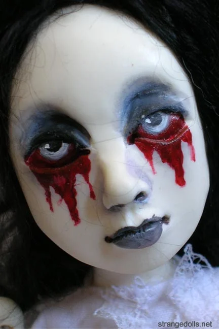 Haemolacria Dolls