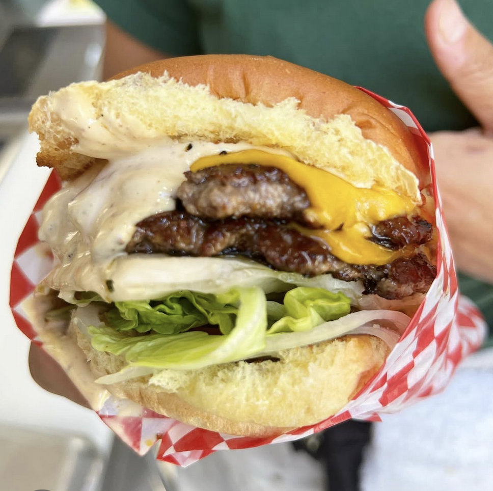 Burger at Little Lou's in Sonoma