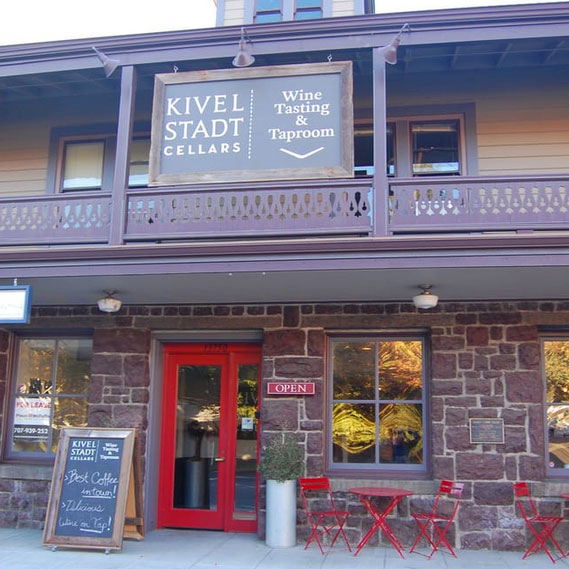 http://www.kivelstadtcellars.com/